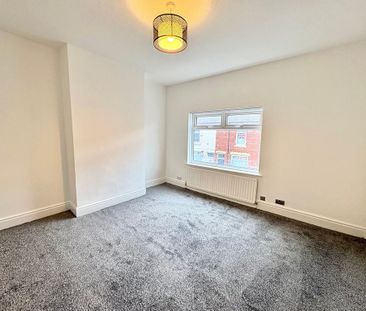 2 bedroom house to rent - Photo 1