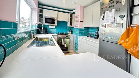 1 bedroom house to rent Russell Rise, Luton, Bedfordshire, LU1 - Photo 4