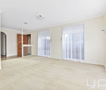 Simply Perfect - Photo 3