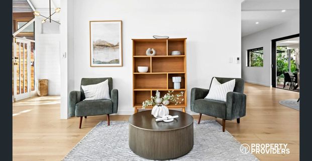 Experience the perfect luxury five-bedroom home in Balgowlah Heights! - Photo 1