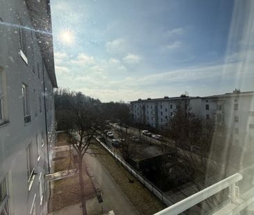 Charmante 2-Zimmer-Wohnung mit großzügigem Wohnbereich in Linz/Ebel... - Photo 5