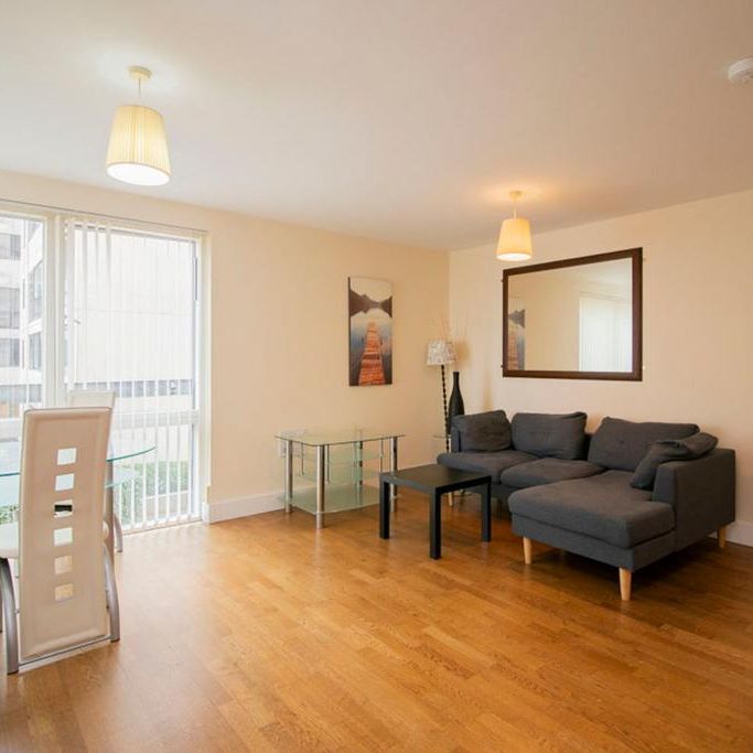 2 bedroom flat to rent - Photo 1