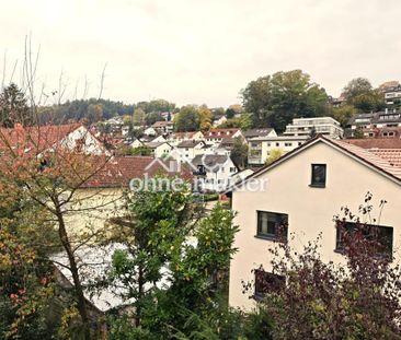 Renovierte 4-Zimmer-Wohnung mit Balkon, Stellplatz und Einbauküche ... - Photo 1