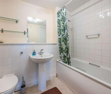 Cam Road, Stratford, E15 - Photo 6