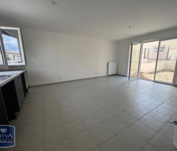 Location Maison 4 pièces 80m² BEDARRIDES 84370 - Photo 2