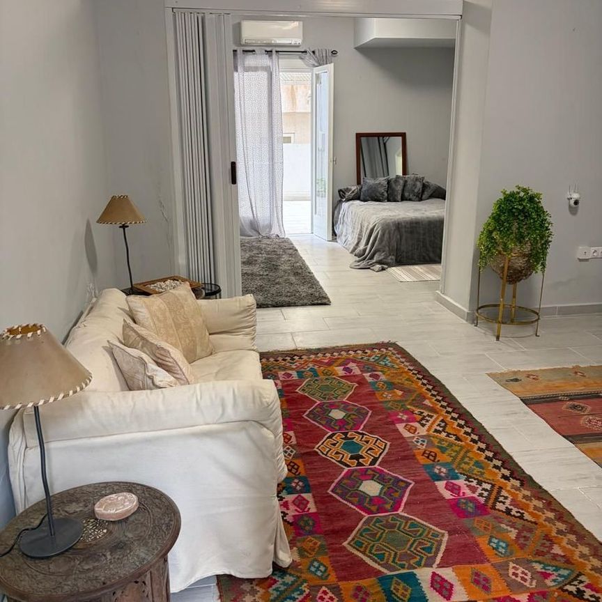 Studio/Γκαρσονιέρα για ενοικίαση - Ιλίσια, - Φωτογραφία 1