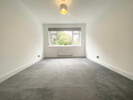 3 Bedroom Flat - Photo 4