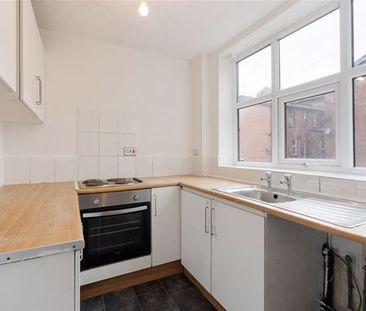 27 Hartington Road, Bolton - Photo 6