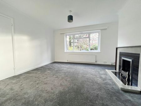 Semi-detached house to rent on - Photo 2