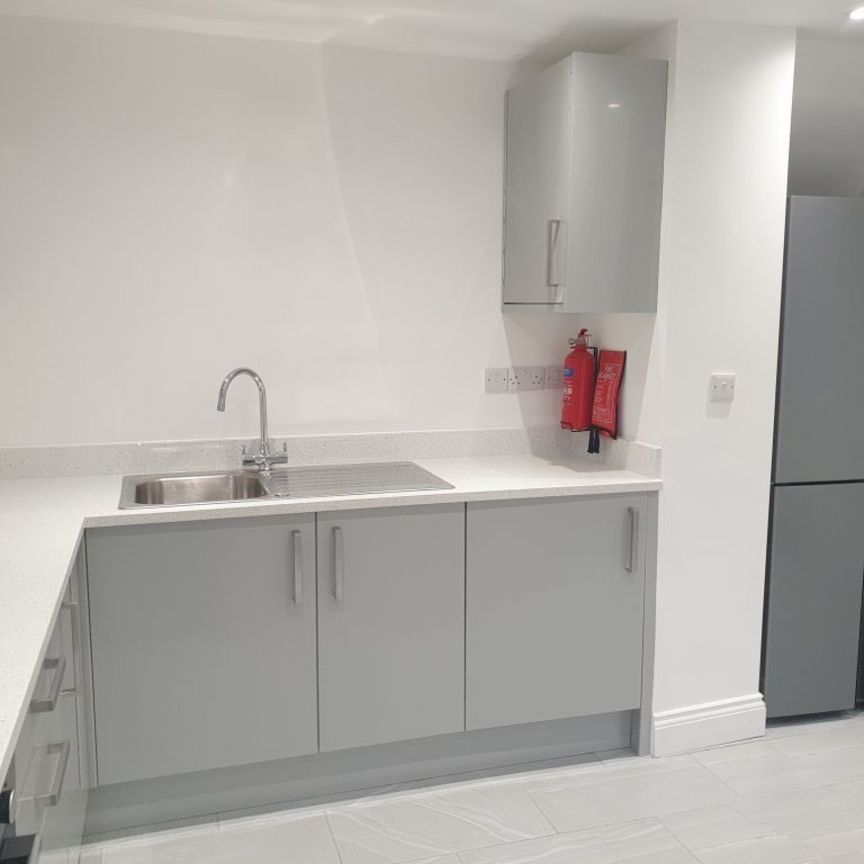 1 bedroom Property to rent - Photo 1