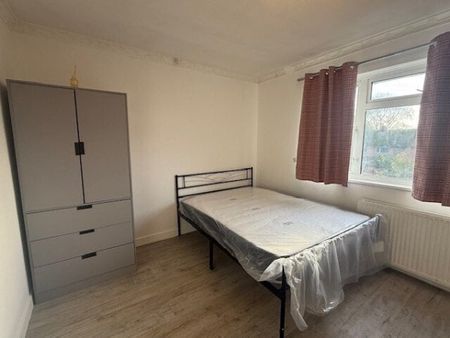 Belfast Walk, DERBY, DE21 - Photo 2