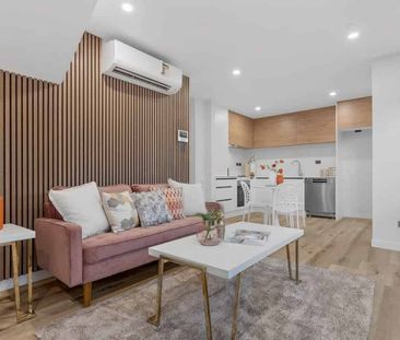 Brand New 3-Bed, 3-Bath Townhouse in Massey - Photo 2