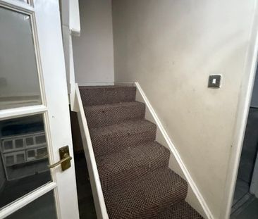 3 Bed Detached House, Amadis Road, LE4 - Photo 3