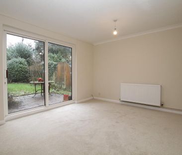 3 bedroom detached house to rent - Photo 2