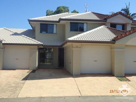 Renovated 3 bedroom townhouse available for rent, centrally located - Photo 5