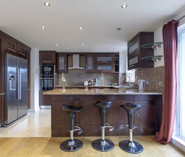 Russell Road, Holland Park, W14, London - Photo 3