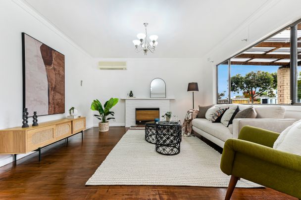 28 Leigh Street, Huntingdale VIC 3166 - House For Rent | Domain - Photo 1