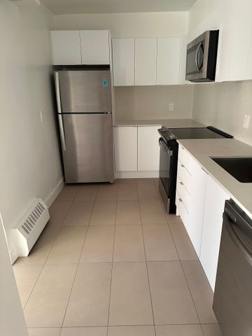 457 Marlee Avenue - Photo 3