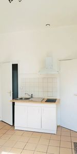 A LOUER APPARTEMENT DE TYPE 1 MEUBLE - SECTEUR BORDEAUX BARRIERE DE PESSAC - Photo 3