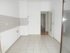 Fiedlerstr. 30, Wohnung 4 ~~~ 2 Balkone, Bad mit Wanne, Abstellraum im Treppenhaus, Keller - Photo 3