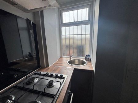 Property to rent - Photo 5
