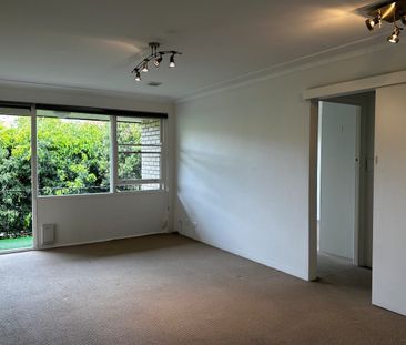 Super Convenient, Private, Bright & Airy! - Photo 1