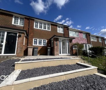 3 bedroom terraced house to rent - Photo 4