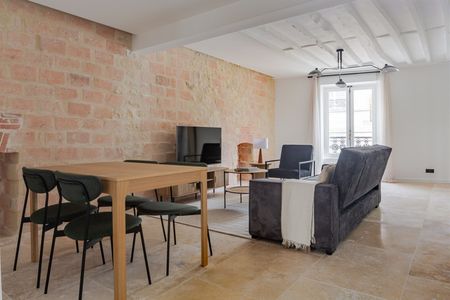 Place des Vosges - Photo 3