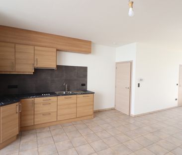 Gerenoveerde woning met 2 slaapkamers en terras binnen de Ring van ... - Photo 6