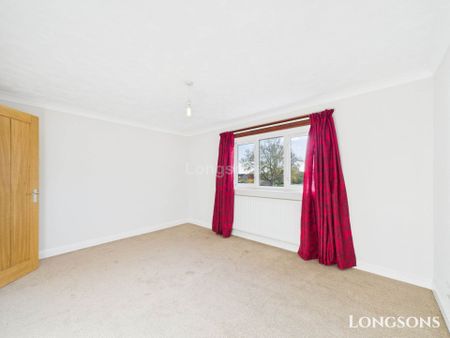 The Grove, Necton - Photo 3