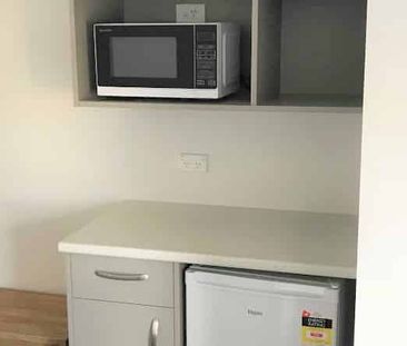 Modern Studio Living - Photo 2