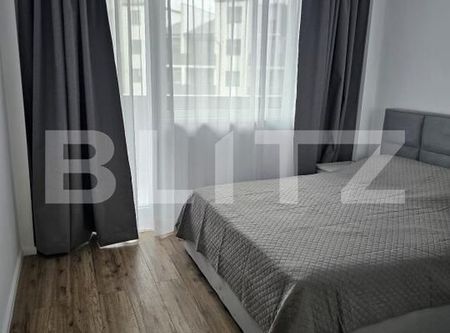 Apartament de inchiriat, cu 3 camere, 68 mp, zona Happy Residence 3 - Fotografie 2