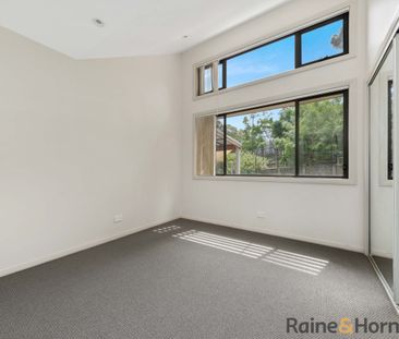 FOUR BEDROOM FAMILY HOME - Photo 4