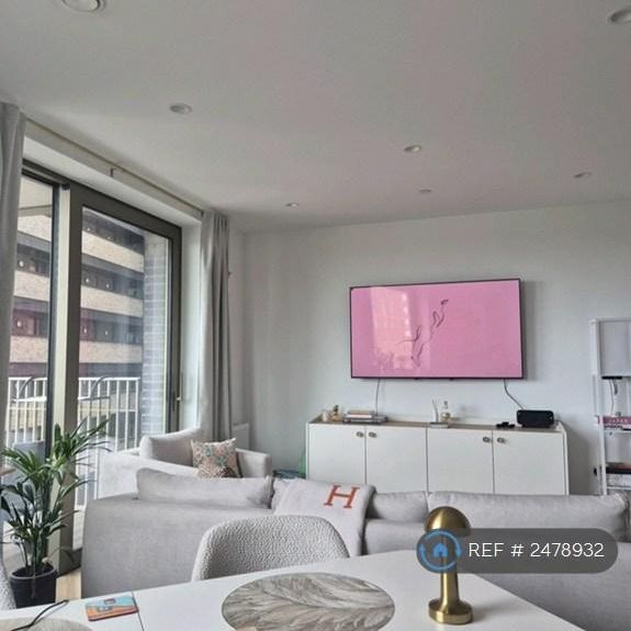 1 bedroom in a flat share to rent - Photo 1
