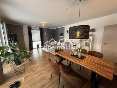 *Neuwertig & Zentral*: Geräumige 4-Zi.-Wohnung mit Garten im EG - Photo 2