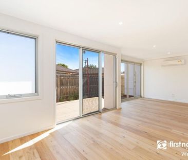 Simply The Best! - Photo 1