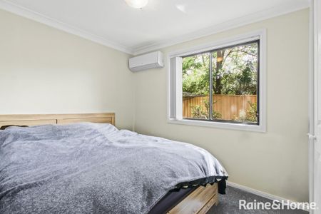 Three Bedroom Townhouse In Convenient Location - Photo 2