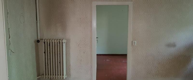 Teilsanierter Altbau Wohnung mit Balkon im Leipziger Süden ! - Foto 1