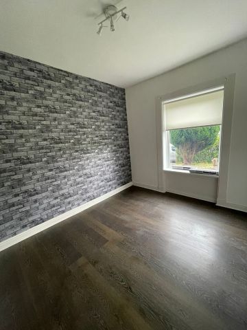 3 Bed Flat, Croftside Avenue, G44 - Photo 2