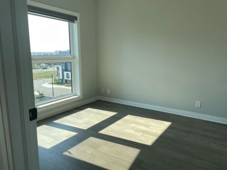 For Lease - 102 Grovewood Common Unit# 502, Oakville, Ontario - Photo 4