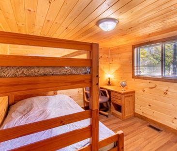 For Lease - 98 33rd Street, Wasaga Beach, Ontario - Photo 4