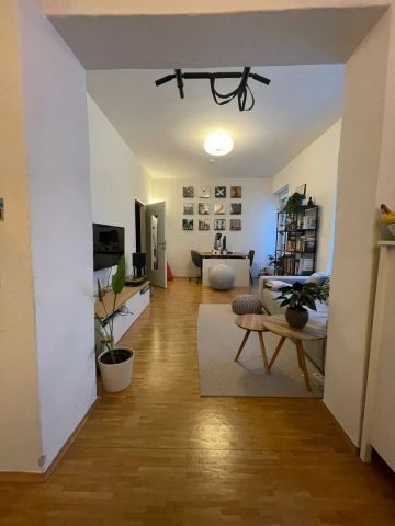 Geräumige 2,5 -Zimmer-Wohnung in Innenstadtlage mit unbefristetem Mietvertrag! - Photo 2
