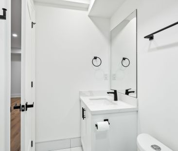 For Lease - 18 Keewatin Avenue Unit# Lower, Toronto, Ontario - Photo 4