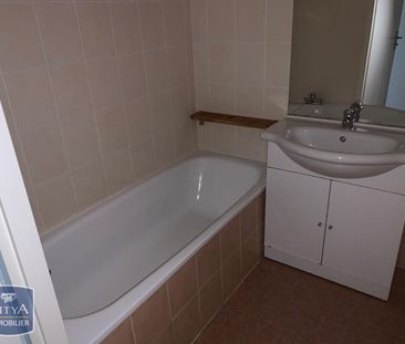 Location Appartement 2 pièces 51m² BONNEVILLE 74130 - Photo 4