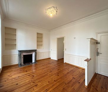 APPARTEMENT T3 54M² - HYPER CENTRE REIMS - Photo 2