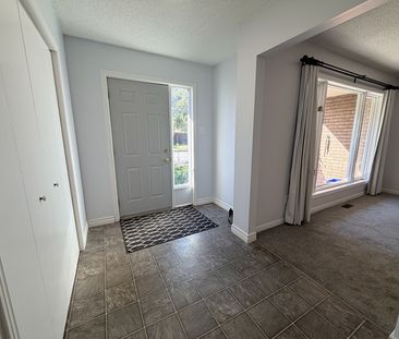 East Barrie: 3+1 Detached Home, Buchanan St. - Photo 5