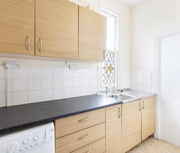 1 Bed Flat - Photo 3