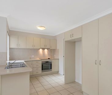 4/572 Sherwood Road, Sherwood QLD 4075 - Townhouse For Rent | Domain - Photo 5