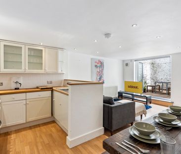 4 Bed Terraced House, Foundry Street, BN1 - Photo 2