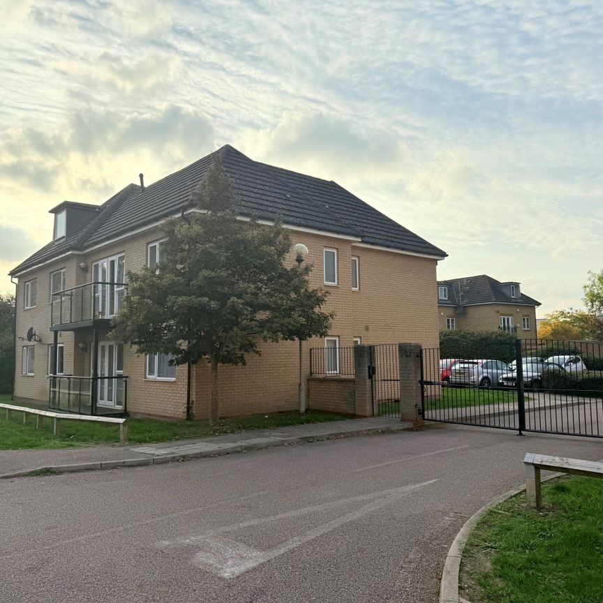 Gloucester Court, Hatfield - Photo 1